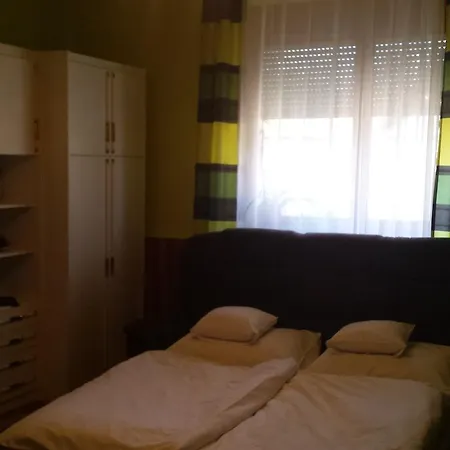 Zempleni Vendeghaz Gasthof *